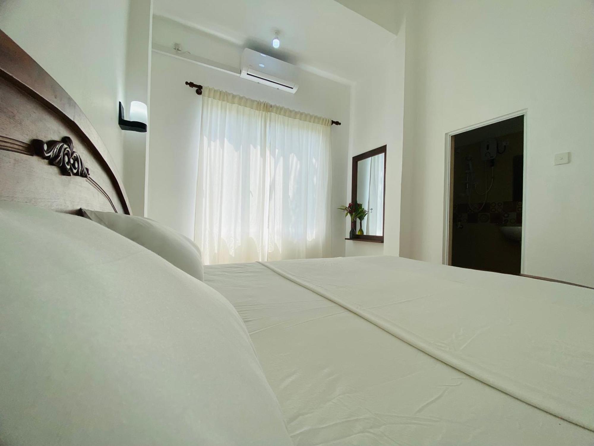 New Sandaruvilla Weligama Esterno foto